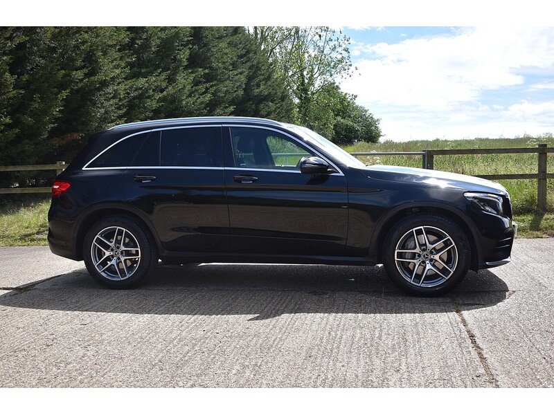 Mercedes-Benz GLC Class GLC250 AMG Line - U1249