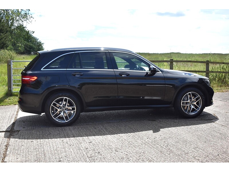 Mercedes-Benz GLC Class GLC250 AMG Line - U1249