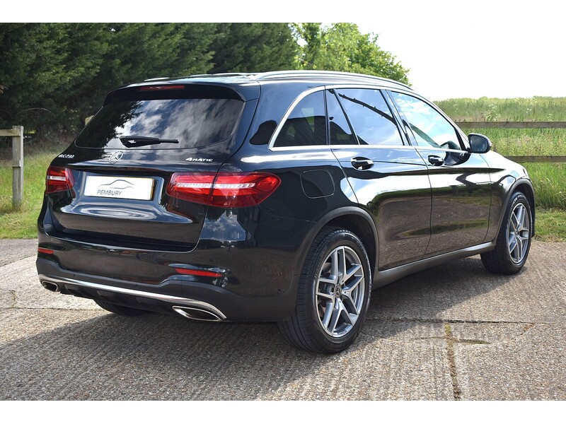 Mercedes-Benz GLC Class GLC250 AMG Line - U1249