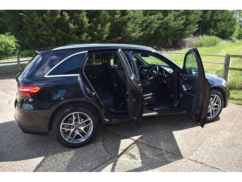 Mercedes-Benz GLC Class GLC250 AMG Line - U1249