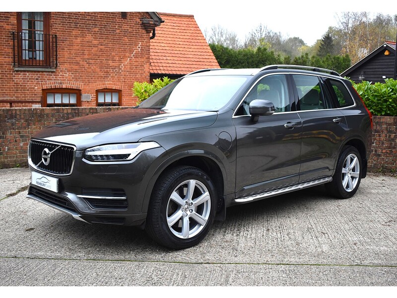 Volvo XC90 h T8 Twin Engine Momentum Pro - U1324