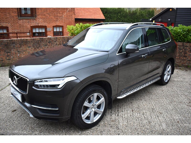 Volvo XC90 h T8 Twin Engine Momentum Pro - U1324