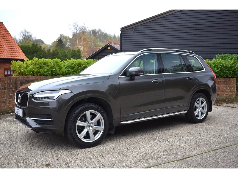 Volvo XC90 h T8 Twin Engine Momentum Pro - U1324