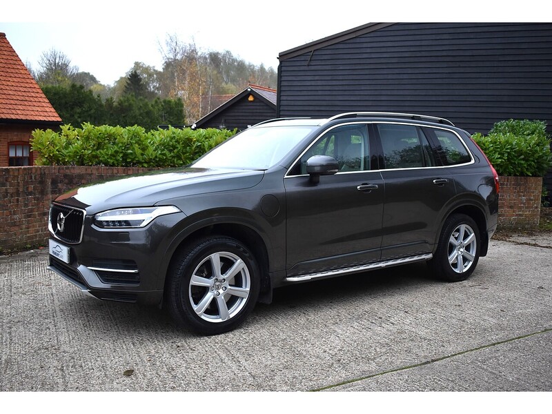 Volvo XC90 h T8 Twin Engine Momentum Pro - U1324