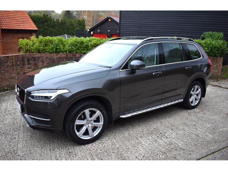 Volvo XC90 h T8 Twin Engine Momentum Pro - U1324