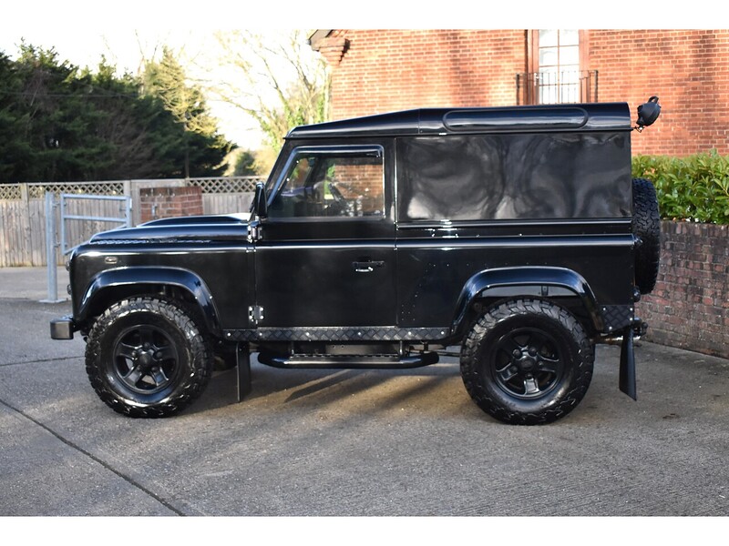 Land Rover Defender 90 TDCi County Commercial - U1356