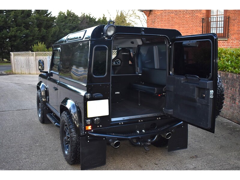 Land Rover Defender 90 TDCi County Commercial - U1356