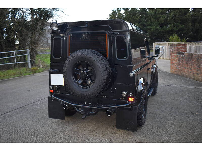 Land Rover Defender 90 TDCi County Commercial - U1356