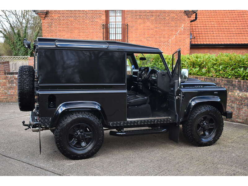 Land Rover Defender 90 TDCi County Commercial - U1356