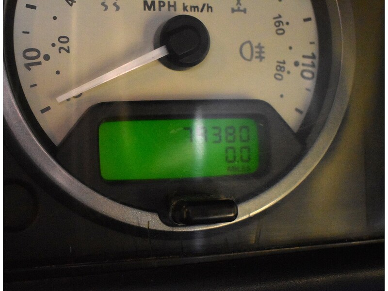 Land Rover Defender 90 TDCi County Commercial - U1356
