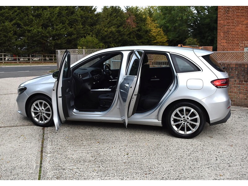 Mercedes-Benz B Class B200d Sport - U1522