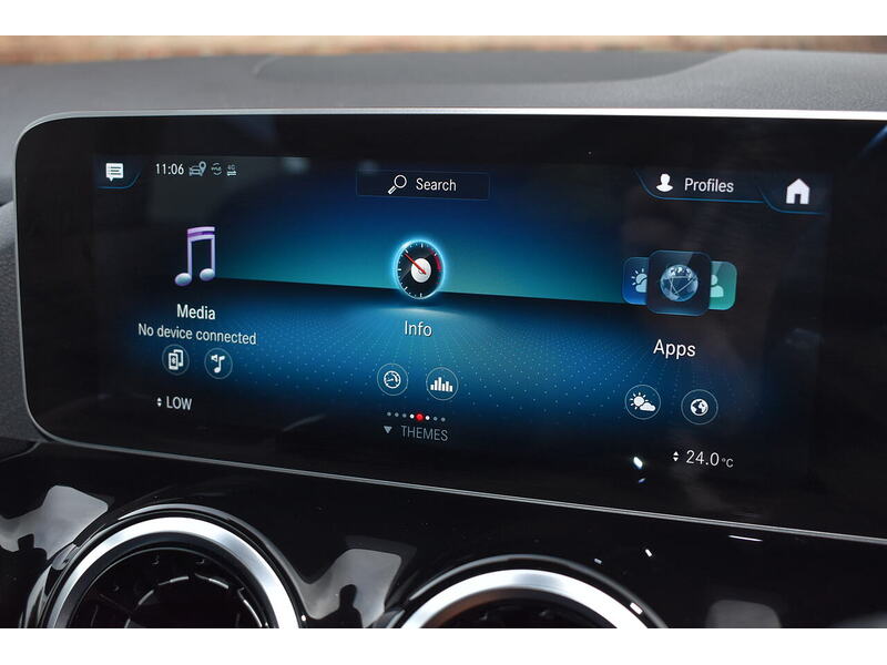 Mercedes-Benz B Class B200d Sport - U1522