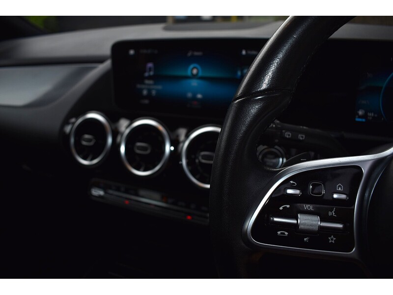 Mercedes-Benz B Class B200d Sport - U1522