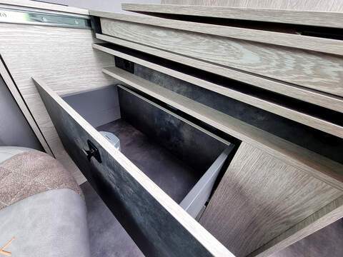 Robeta Helios  - N452