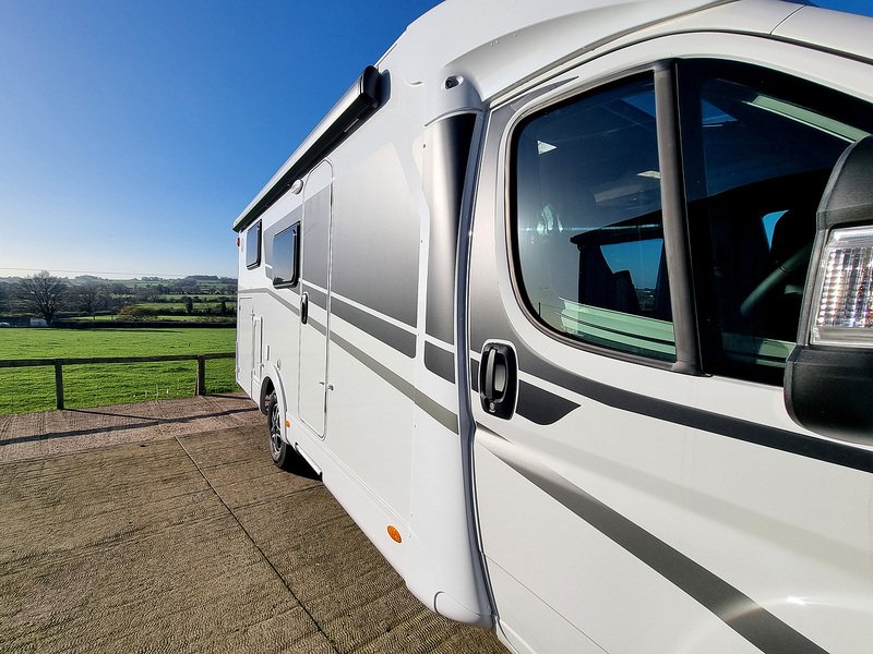 Sunlight V67S Adventure  - N460