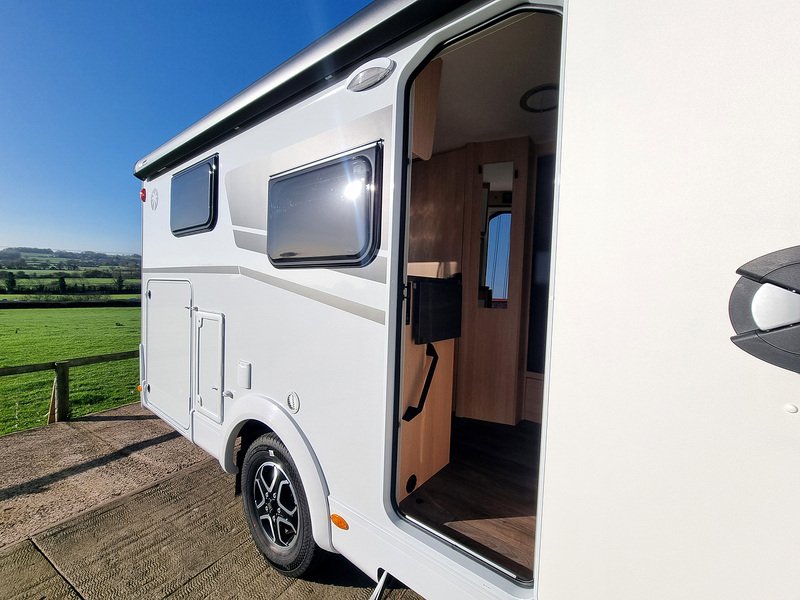 Sunlight V67S Adventure  - N460