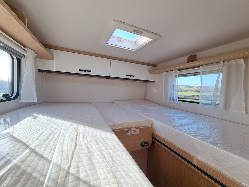 Sunlight V67S Adventure  - N460