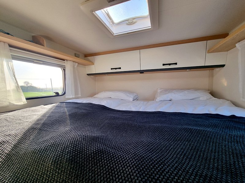 Sunlight V67S Adventure  - N460