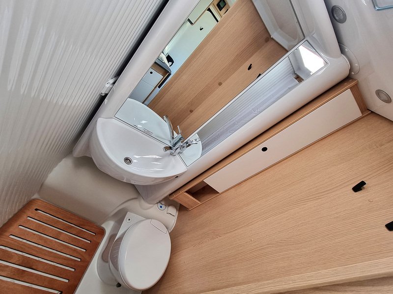 Sunlight V67S Adventure  - N460