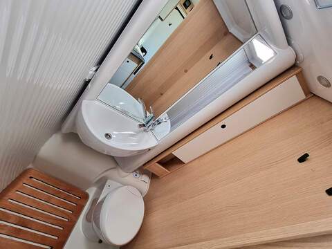 Sunlight V67S Adventure  - N460