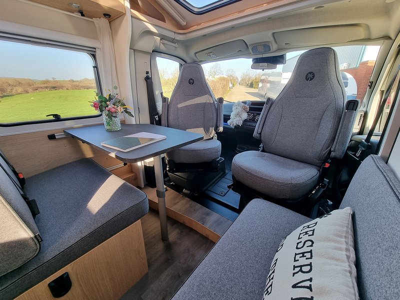 Sunlight V67S Adventure  - N460