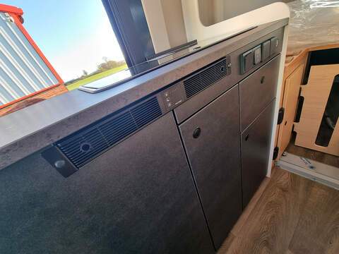 Sunlight Cliff 602 Adventure  - N462