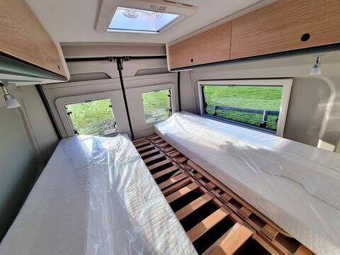 Sunlight Cliff 602 Adventure  - N462