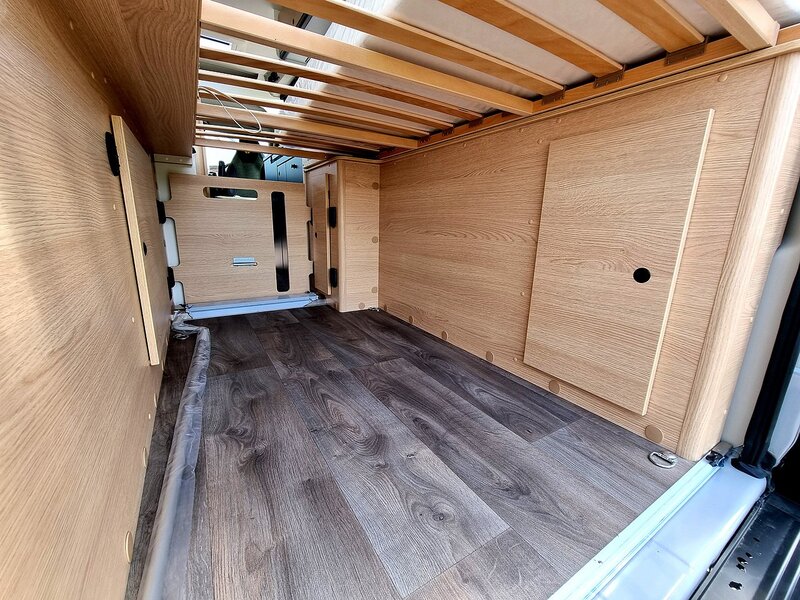 Sunlight Cliff 640 Adventure  - N463