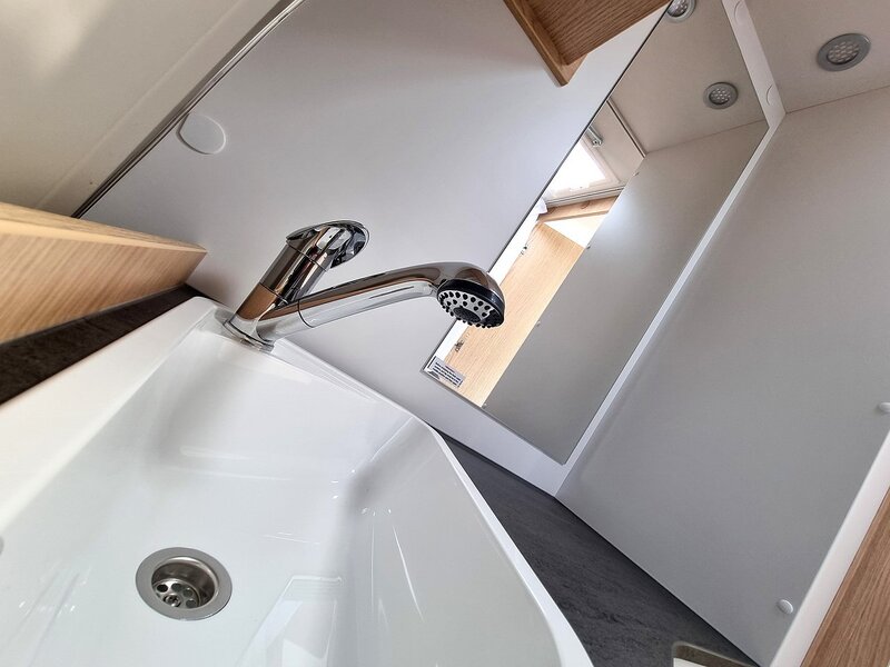 Sunlight Cliff 640 Adventure  - N463