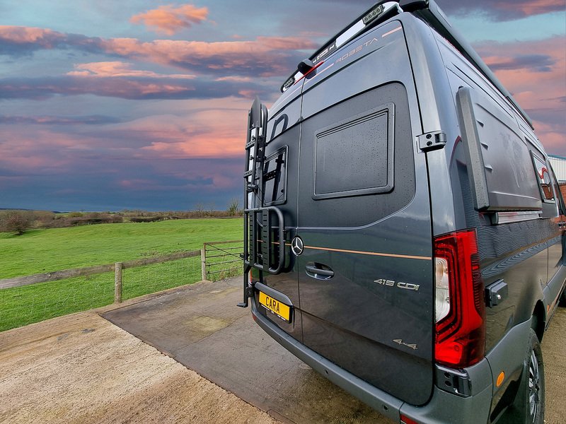 Robeta Adonis 4WD Four Wheel Drive - N470