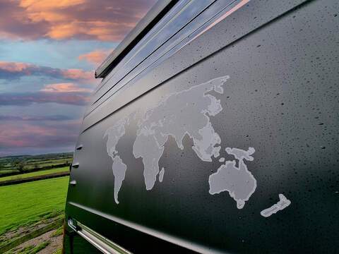 Robeta Adonis 4WD Four Wheel Drive - N470