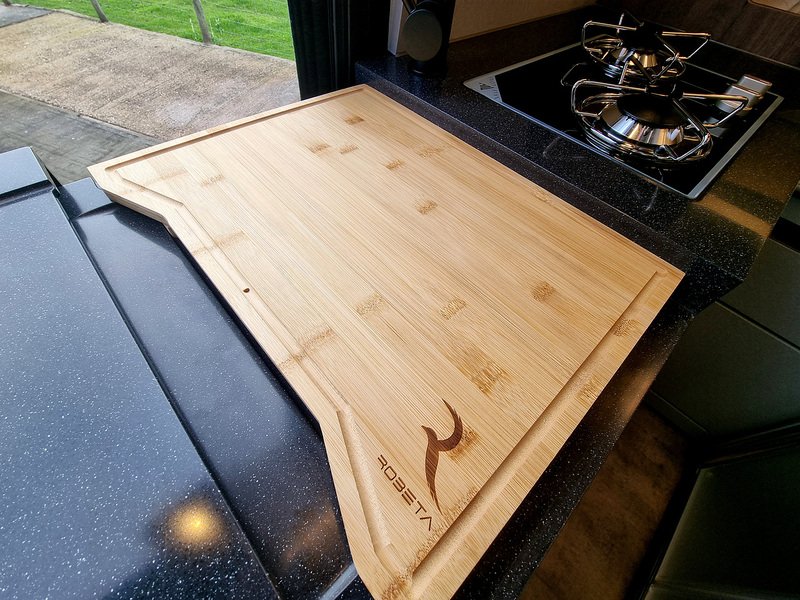 Robeta Adonis 4WD Four Wheel Drive - N470