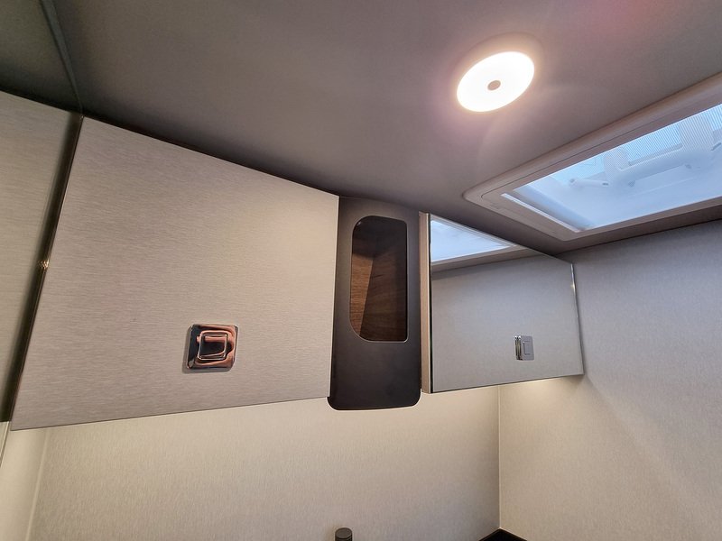 Robeta Adonis 4WD Four Wheel Drive - N470