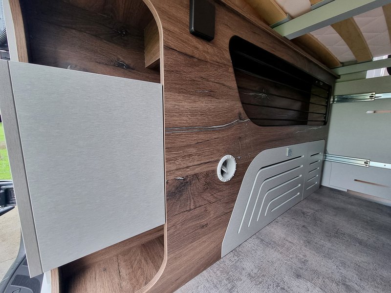 Robeta Adonis 4WD Four Wheel Drive - N470