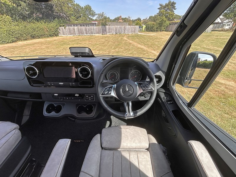 Robeta Adonis 4WD Four Wheel Drive - N470