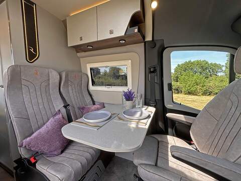 Robeta Adonis 4WD Four Wheel Drive - N470