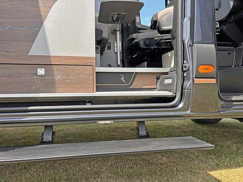 Robeta Adonis 4WD Four Wheel Drive - N470