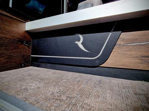 Robeta Adonis  - N472