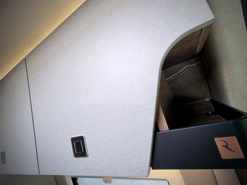 Robeta Adonis  - N472