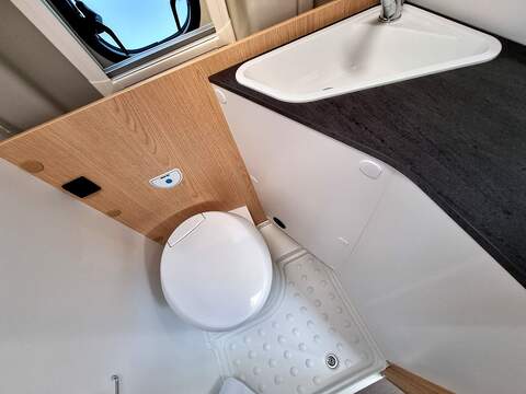 Sunlight Cliff 640 Adventure  - N479