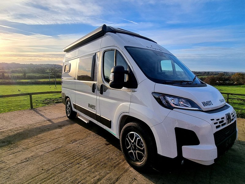Sunlight Cliff Vanlife  - N543