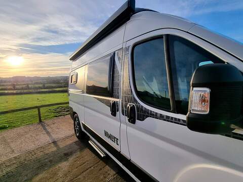 Sunlight Cliff Vanlife  - N543