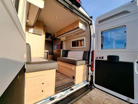 Sunlight Cliff Vanlife  - N543