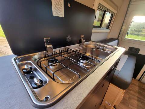 Sunlight Cliff Vanlife  - N543