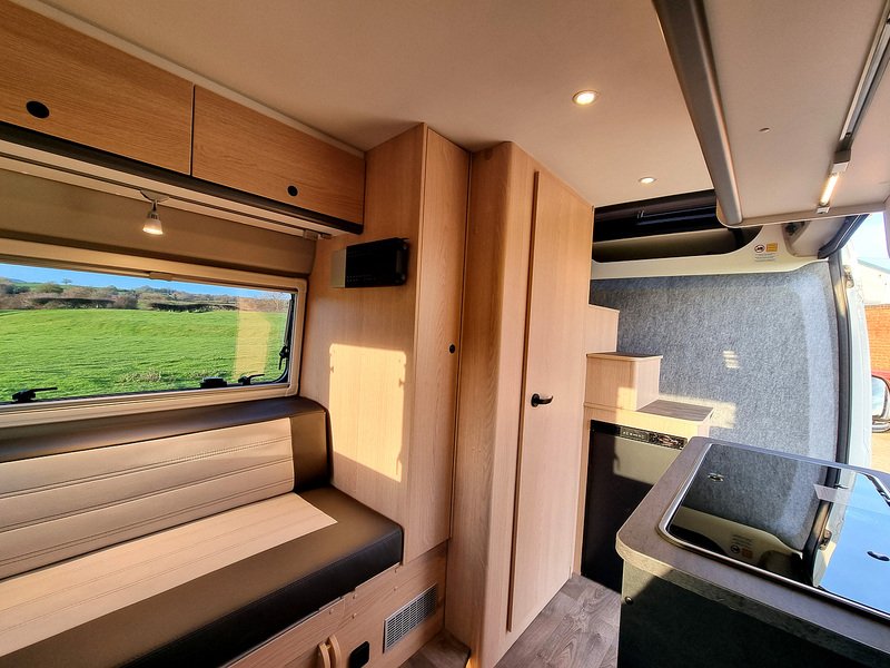Sunlight Cliff Vanlife  - N543