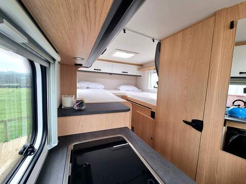 Sunlight V66  - N545