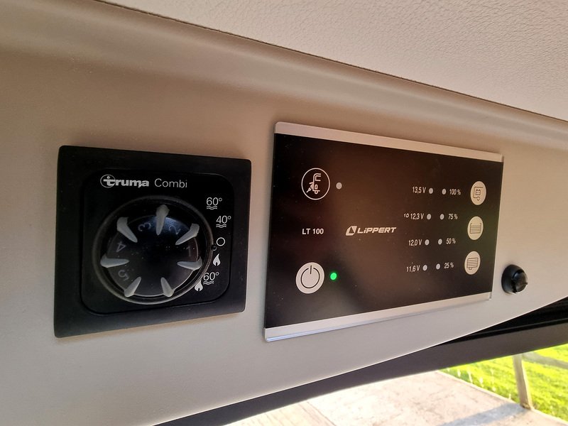 Sunlight Cliff Vanlife  - N549