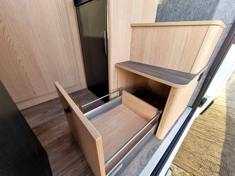 Sunlight Cliff Vanlife  - N549