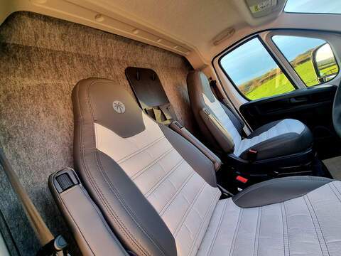 Sunlight Cliff Vanlife  - N549