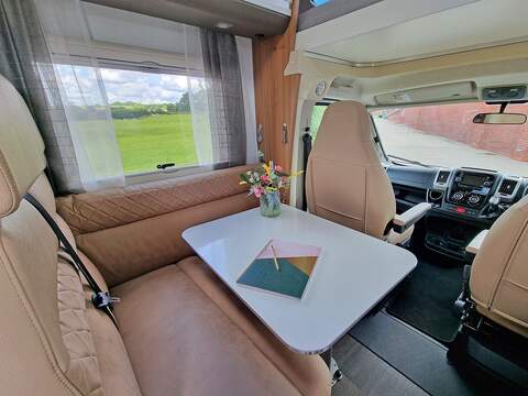 Adria Coral XL Coral XL Plus 670 SP - U420